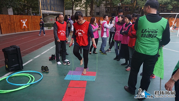 北湖小學(xué)趣味運(yùn)動會北湖小學(xué)